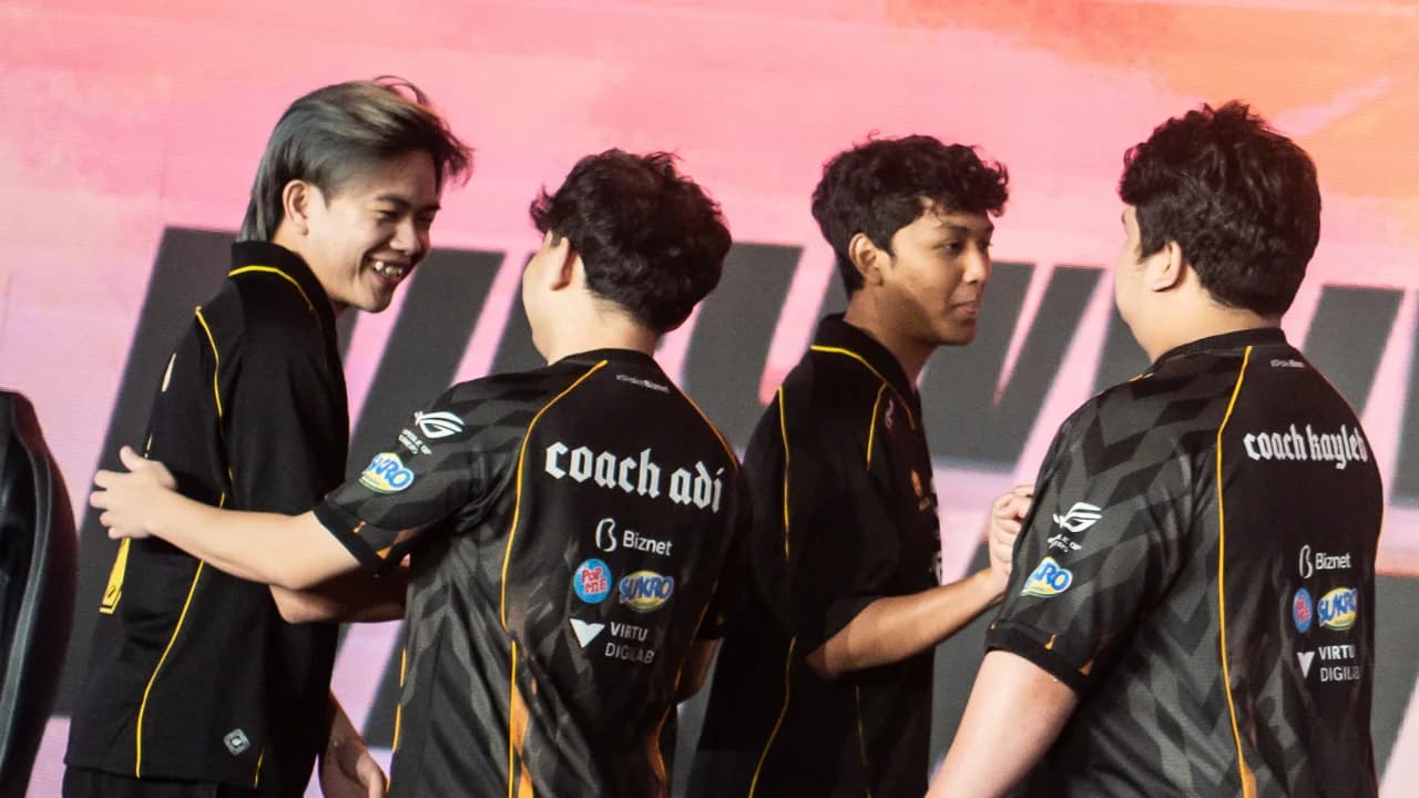 ONIC Kalahkan RRQ Hoshi di Royal Derby MPL ID S18, Kiboy Sebut Rivalitas Tak Seperti Dulu